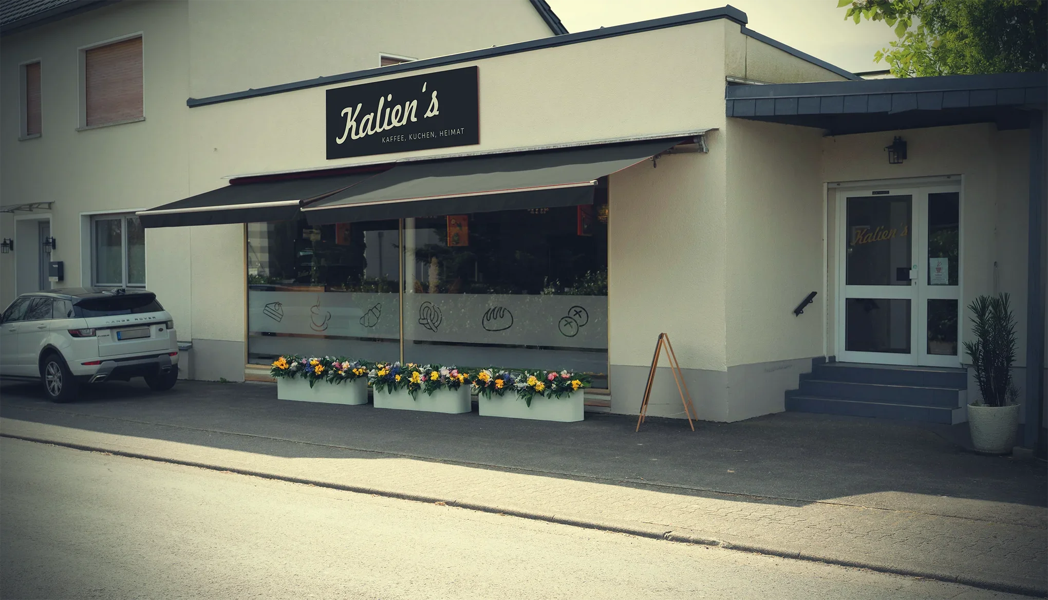 caliens_cafe_von_außen_ansicht